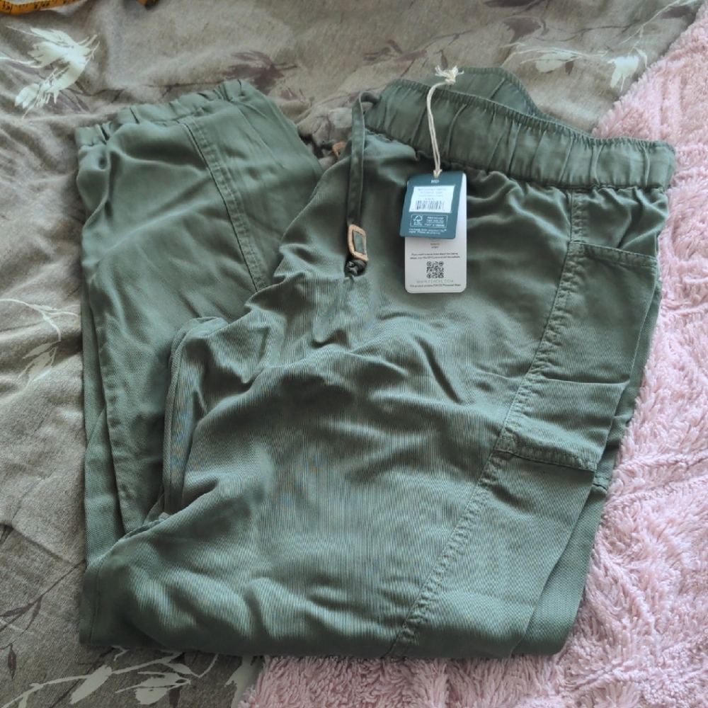 NWT Tentree Colwood joggers SZ xl